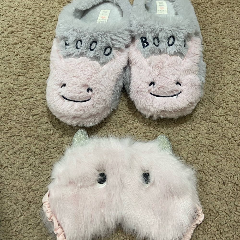 Brand new OYSHO pajama 5-piece set.